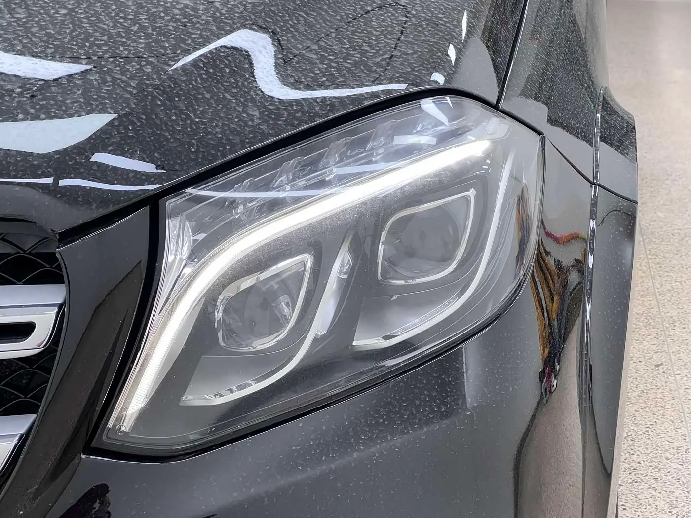 Mercedes-Benz GLS 2016 — Photo 8/14