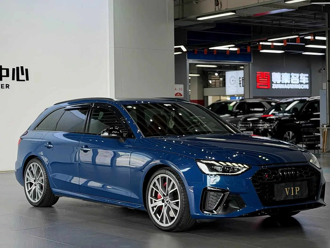 Audi S4 2023 — Фото 2/9
