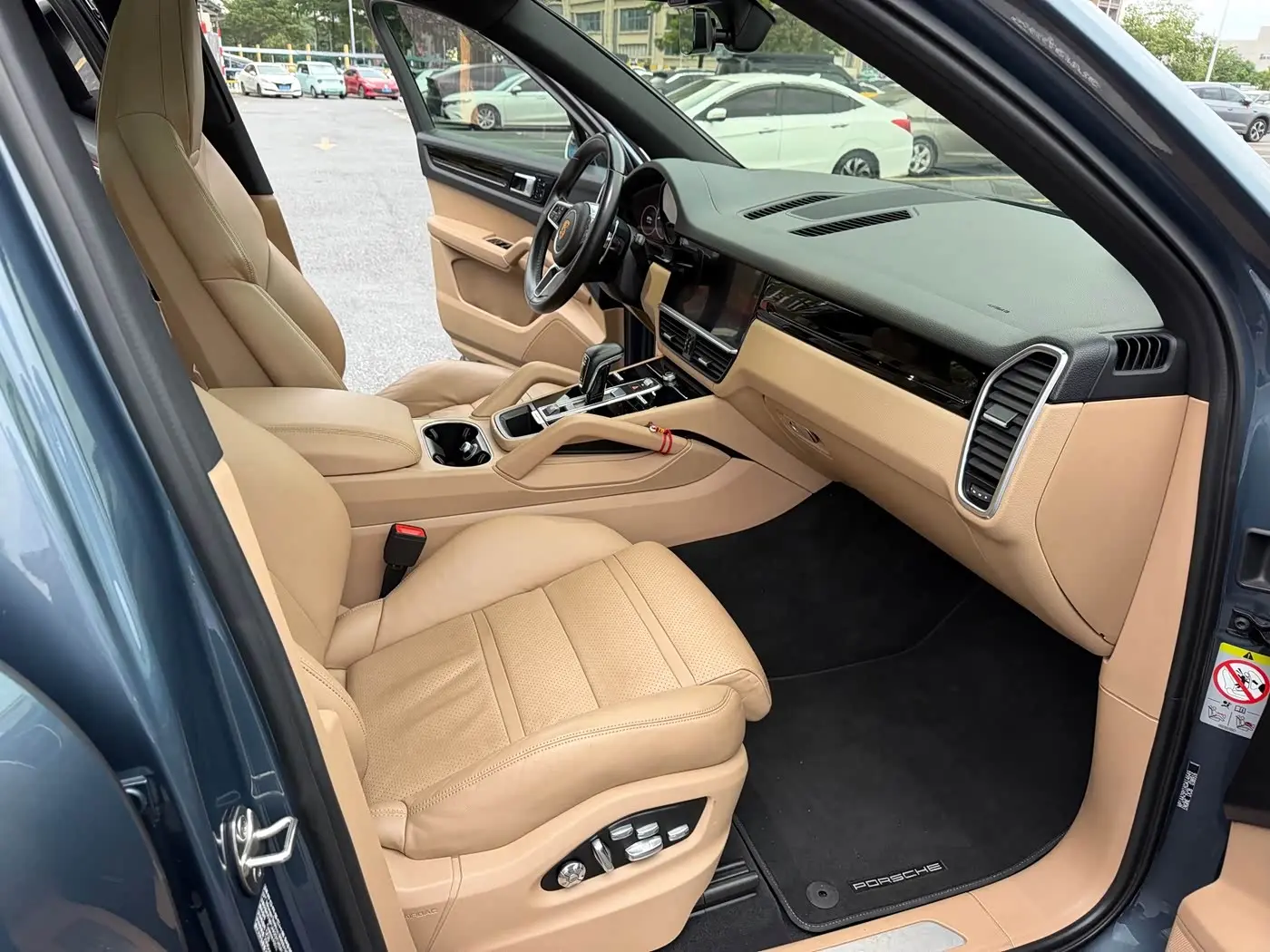 Porsche Cayenne 2018 — Photo 10/18