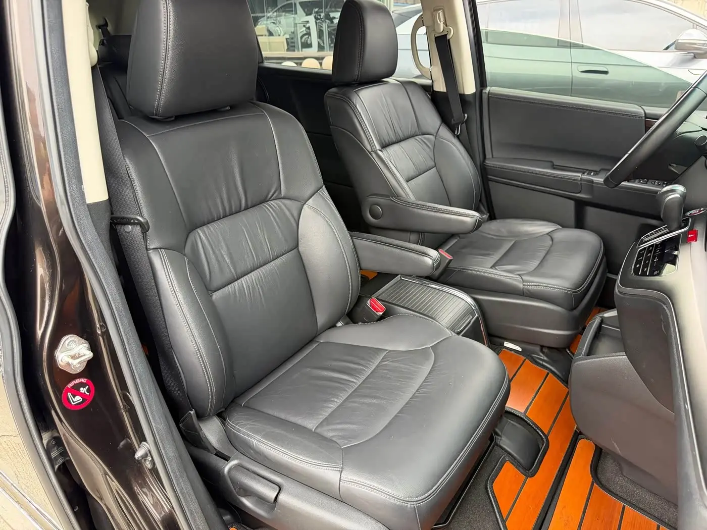 Honda Elysion 2019 — Photo 12/15