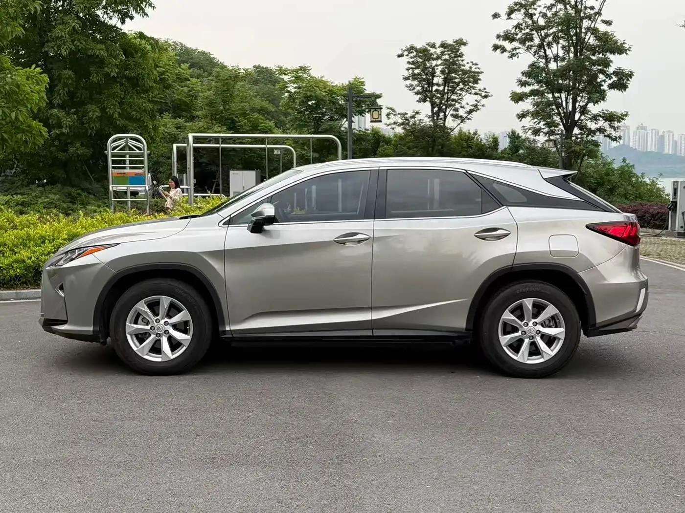 Lexus RX 2017 — Фото 3/10