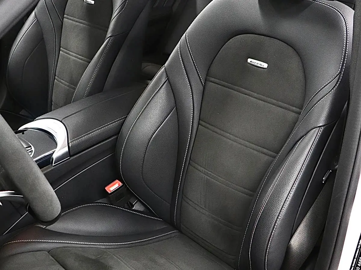 Mercedes-Benz C-Class AMG 2020 — Photo 8/20