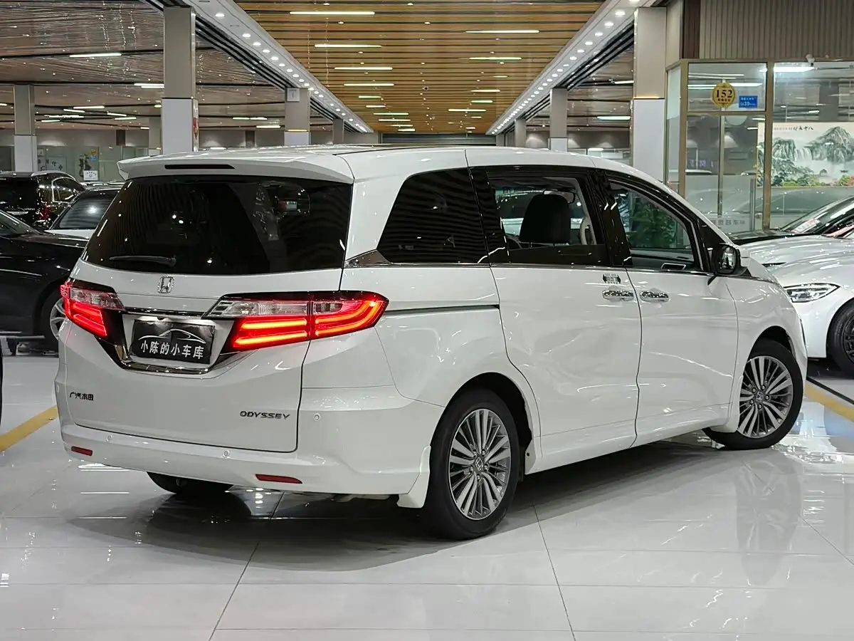 Honda Odyssey 2019 — Photo 13/15