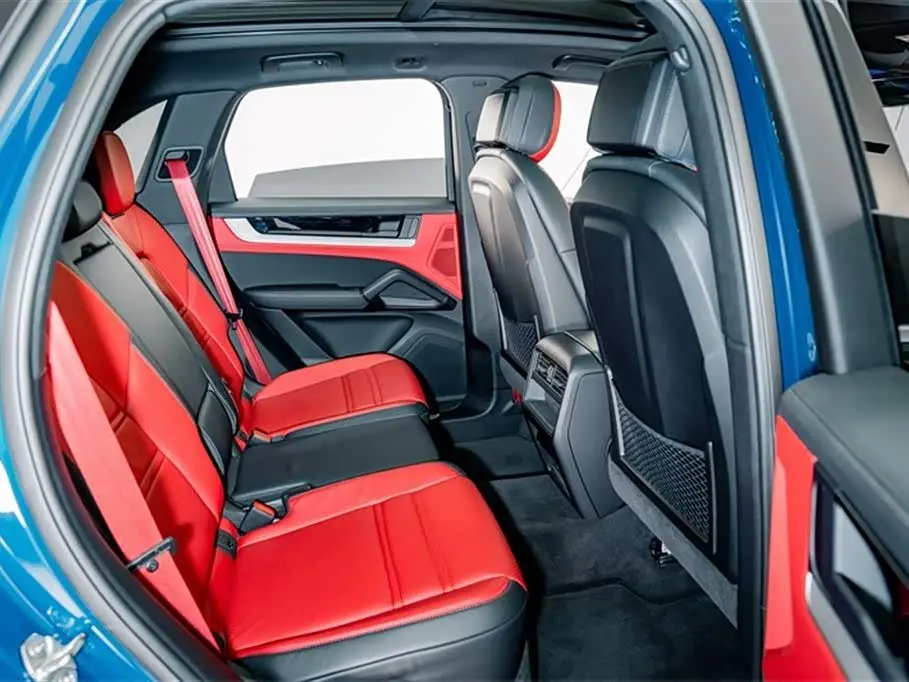 Porsche Cayenne 2024 — Photo 20/20