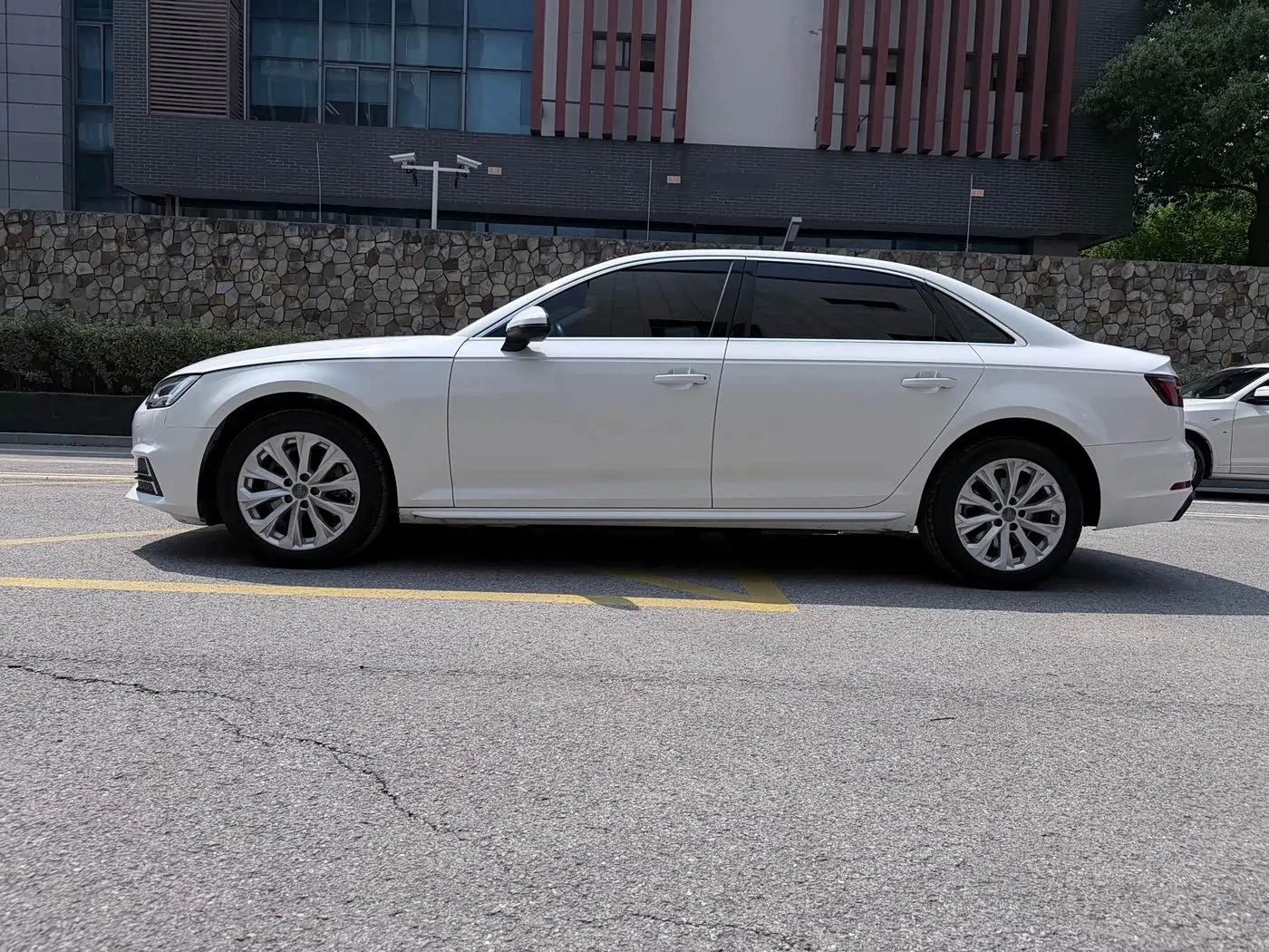 Audi A4L 2019 — Photo 20/20