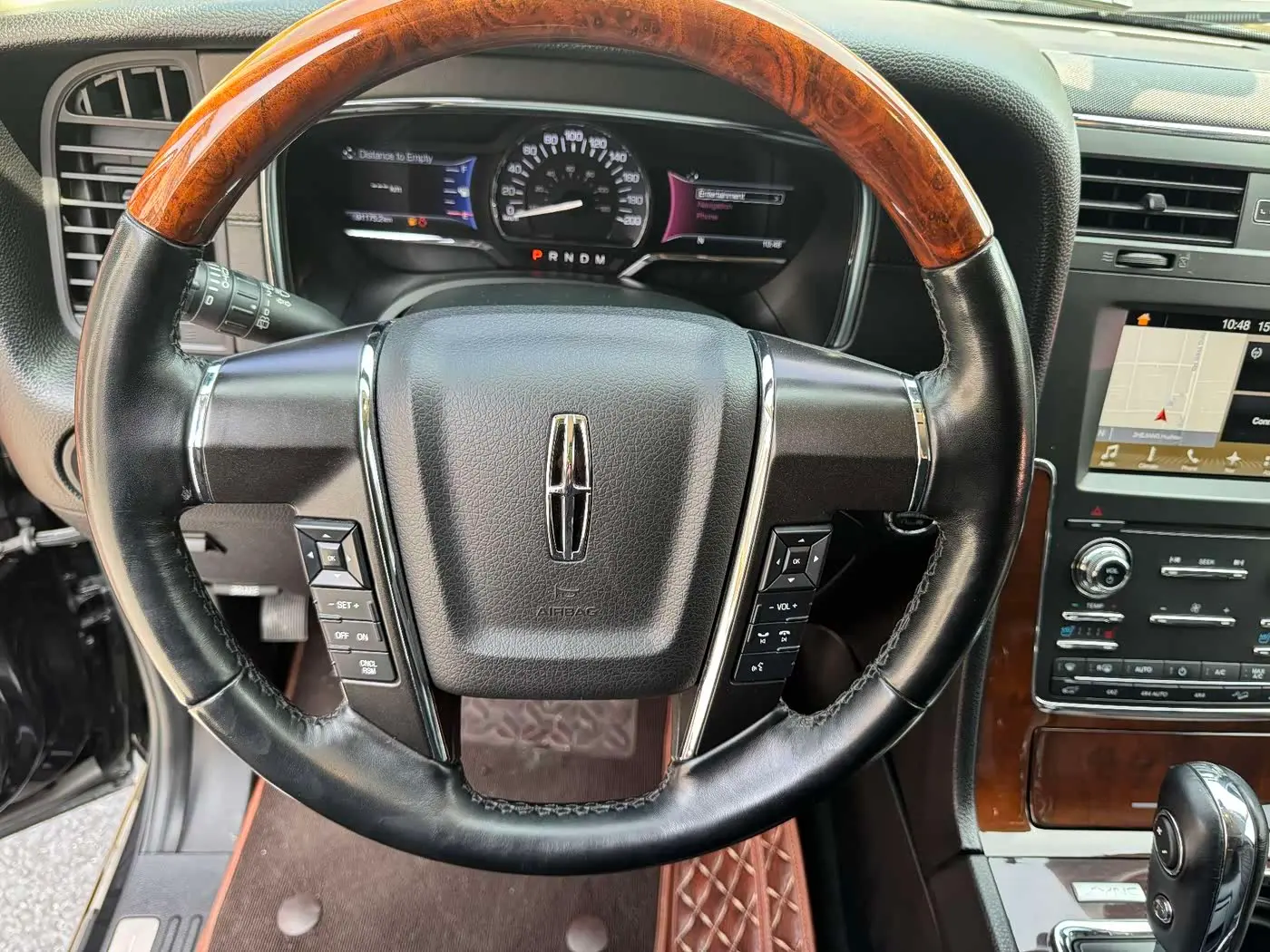 Lincoln Navigator 2018 — Фото 18/20