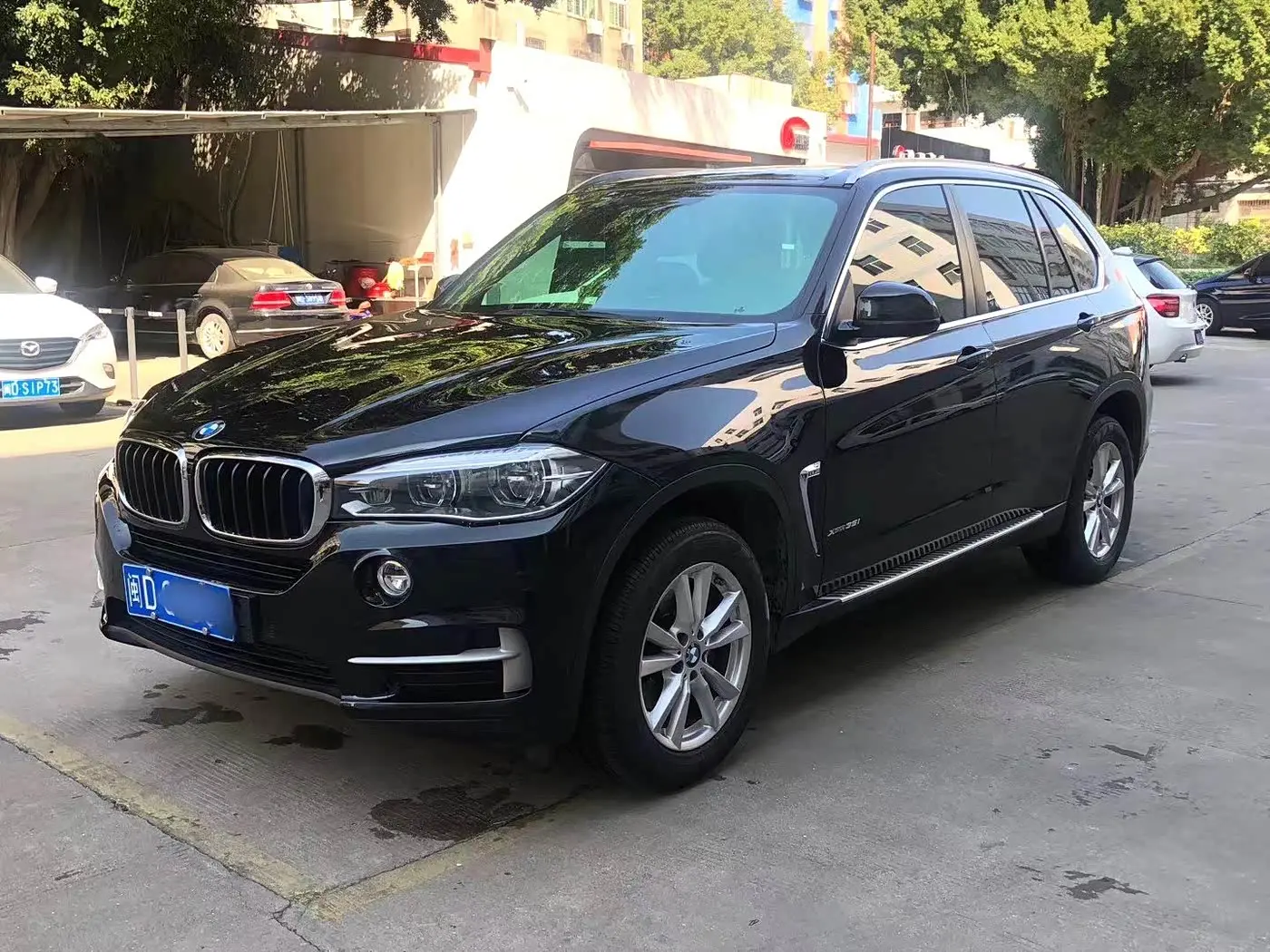 BMW X5 2018 — Photo 2/7