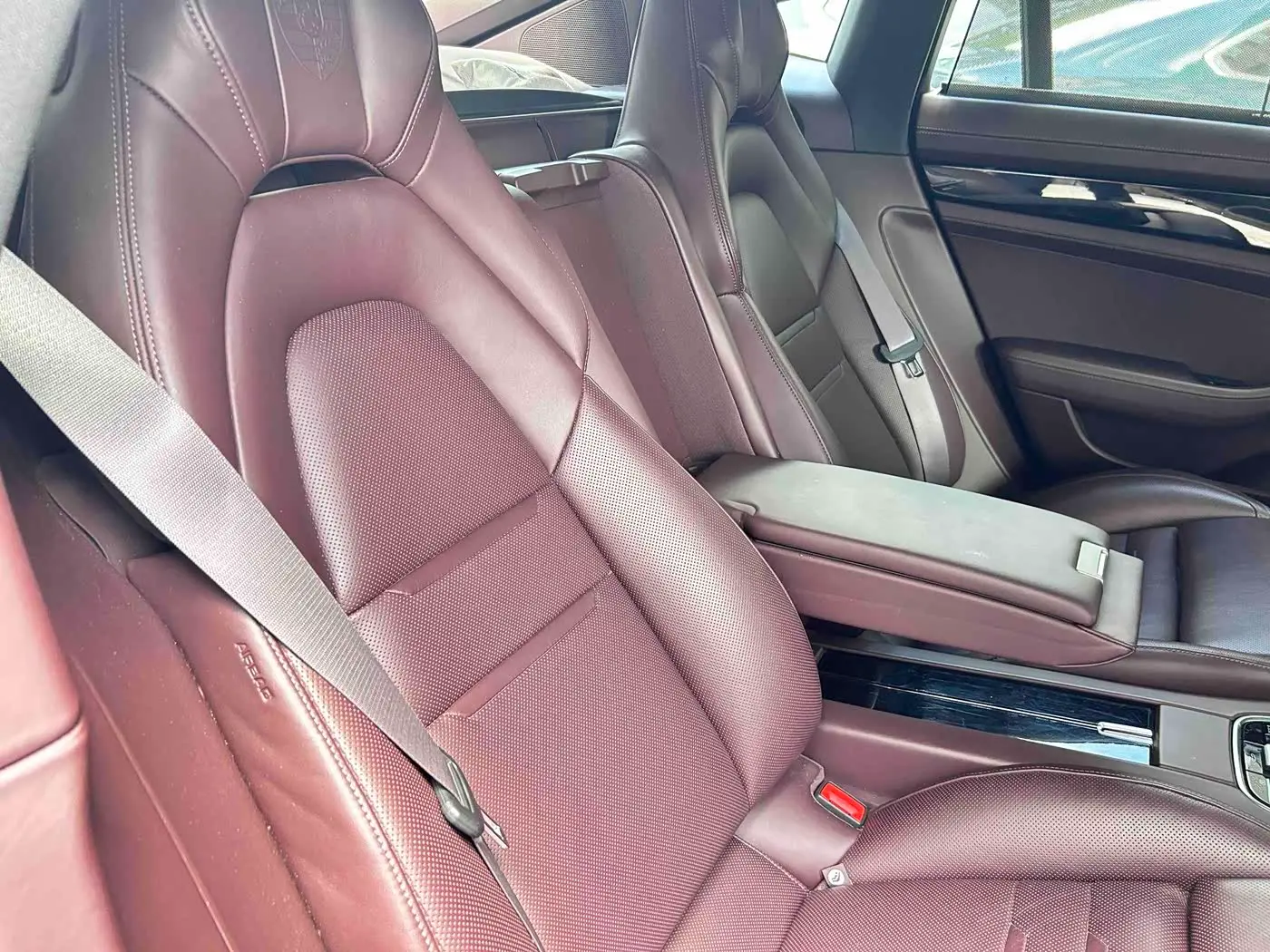 Porsche Panamera 2023 — Photo 20/20