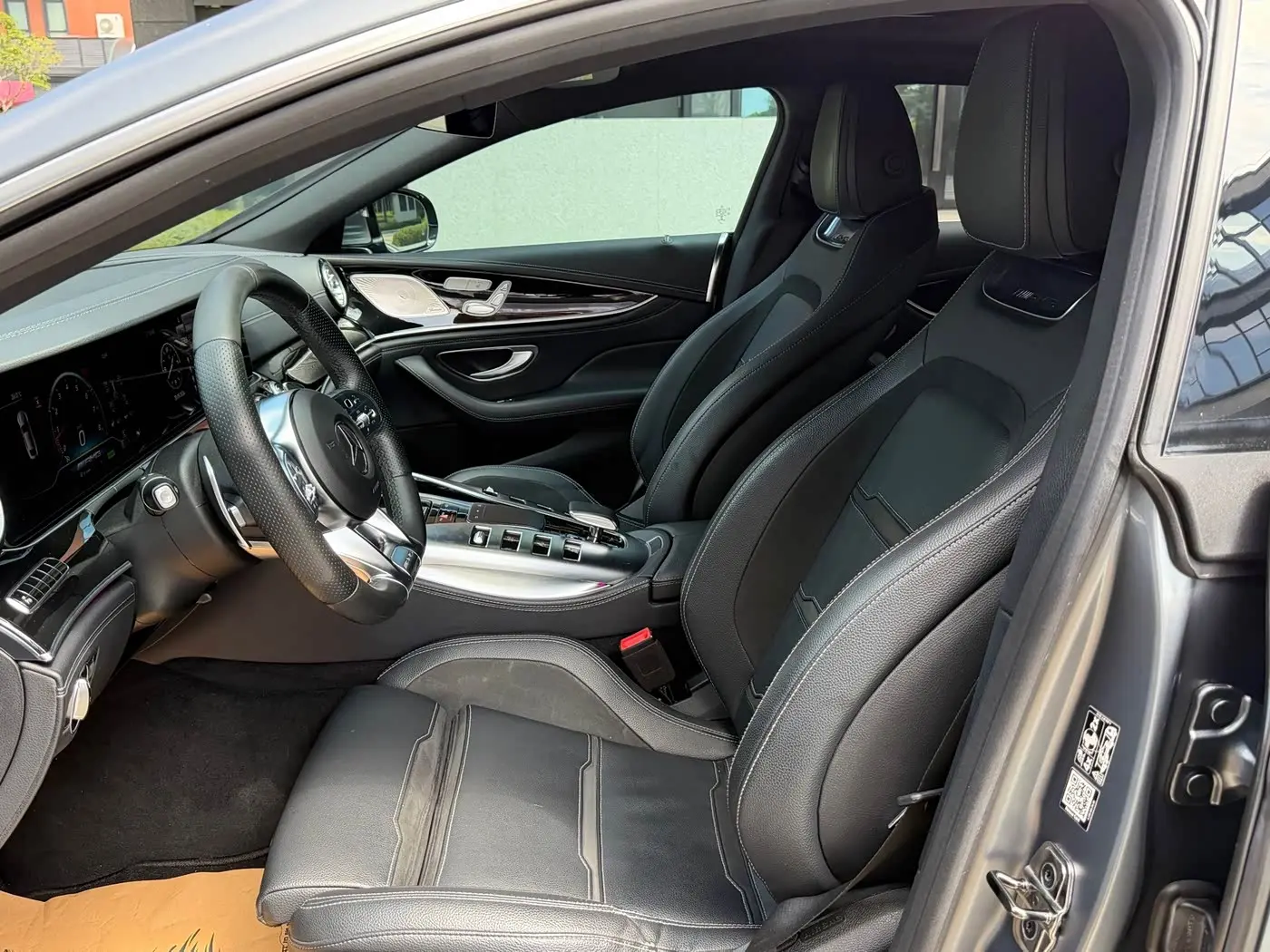 Mercedes-Benz AMG GT 2019 — Photo 15/19