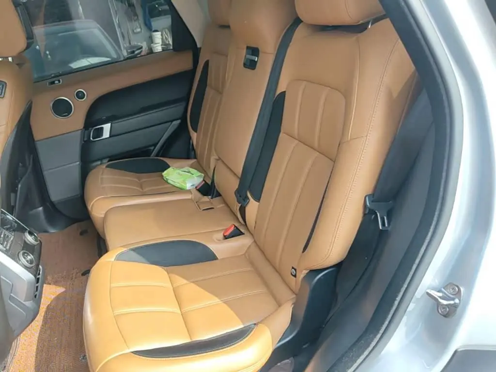 Land Rover Range Rover Sport 2021 — Photo 8/19