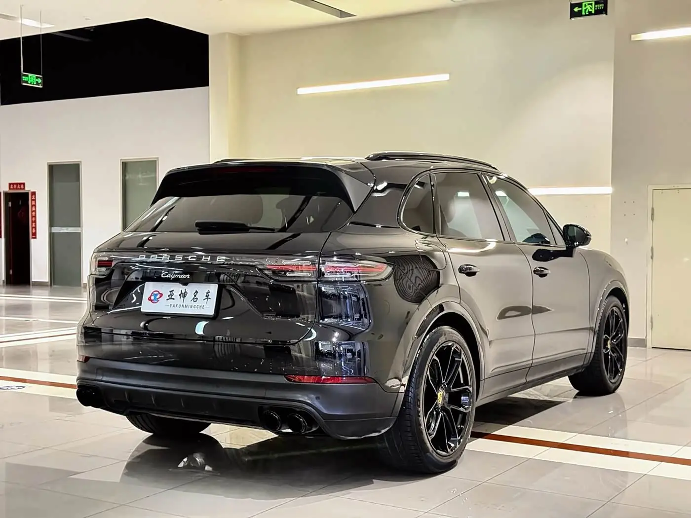 Porsche Cayenne 2018 — Фото 19/20