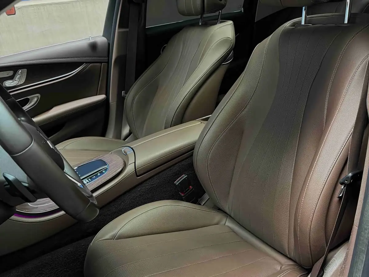 Mercedes-Benz E-Class 2020 — Фото 9/16