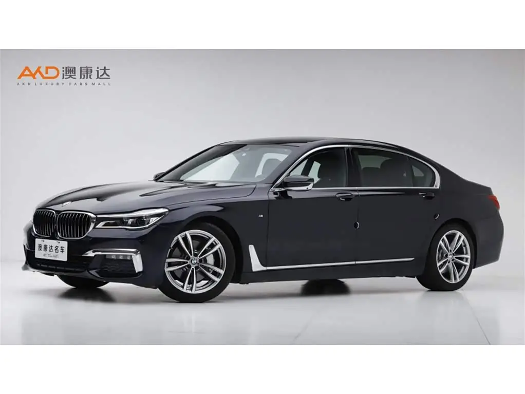 BMW 7 Series 2017 — Фото 1/10