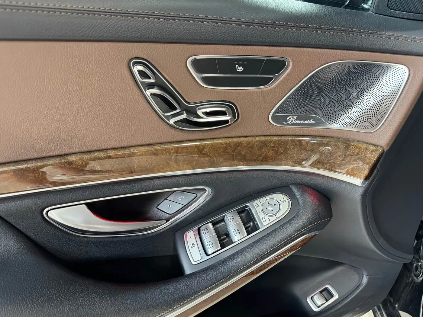 Mercedes-Benz S-Class 2015 — Photo 14/20