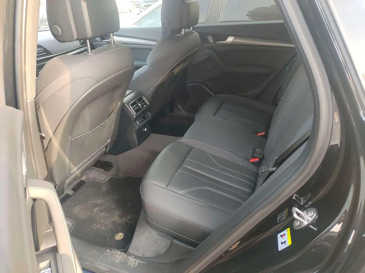 Audi Q5L 2024 — ფოტო 5/9