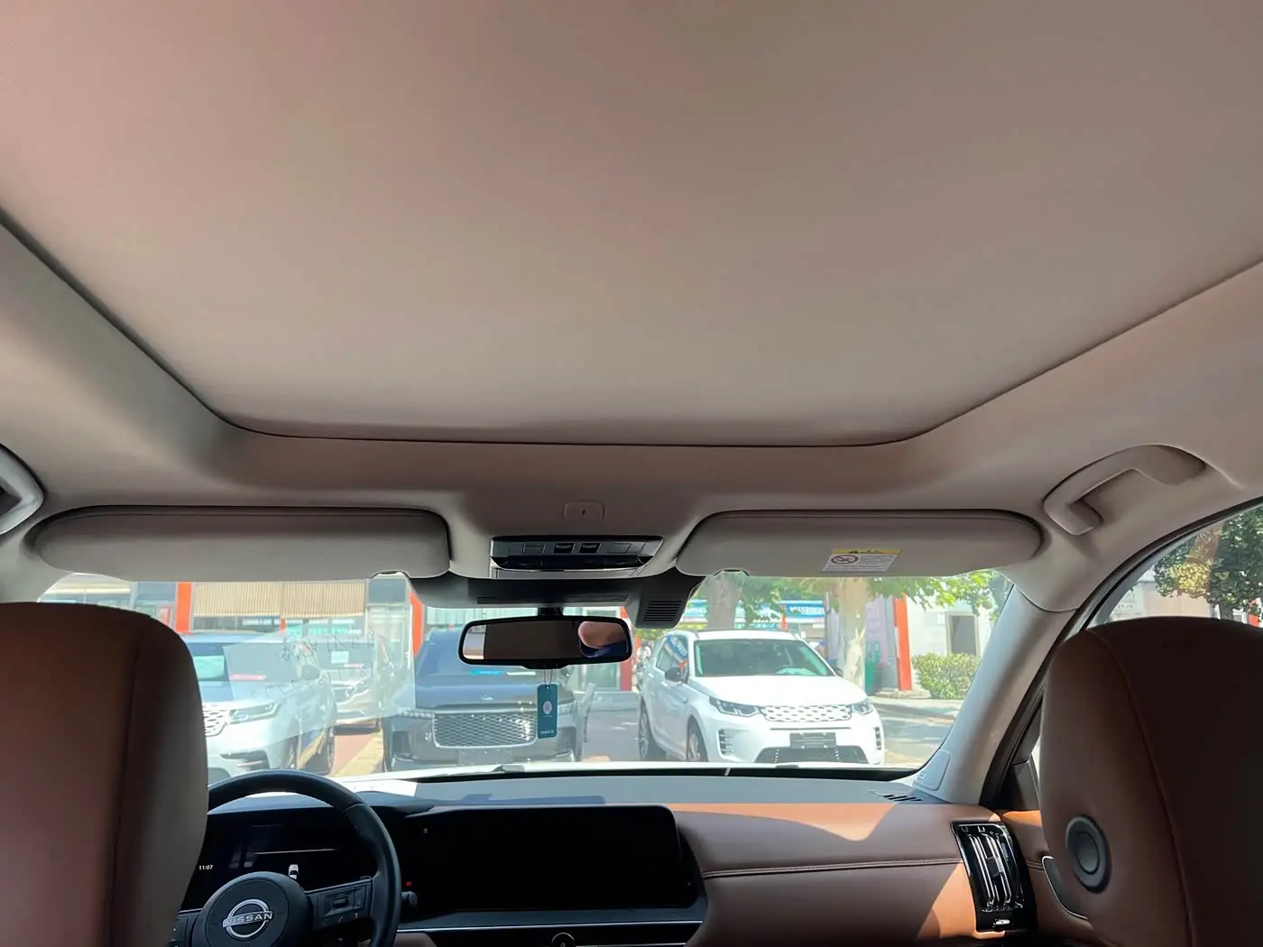 Nissan Terra 2024 — Photo 11/14