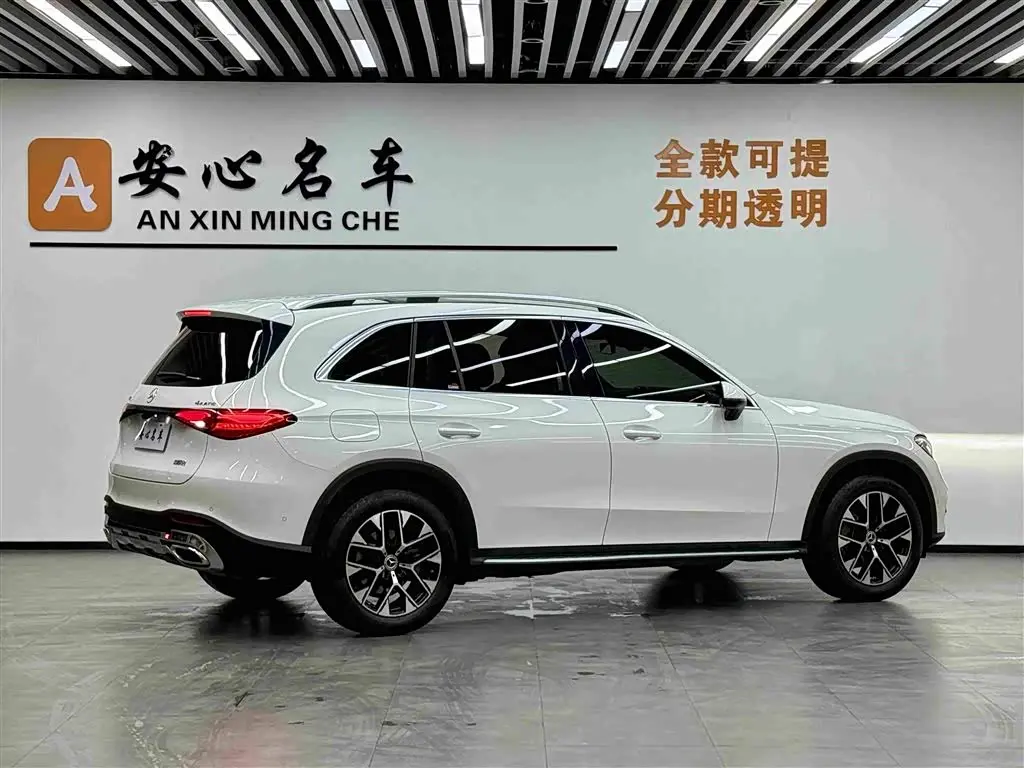 Mercedes-Benz GLC 2024 — Фото 3/17