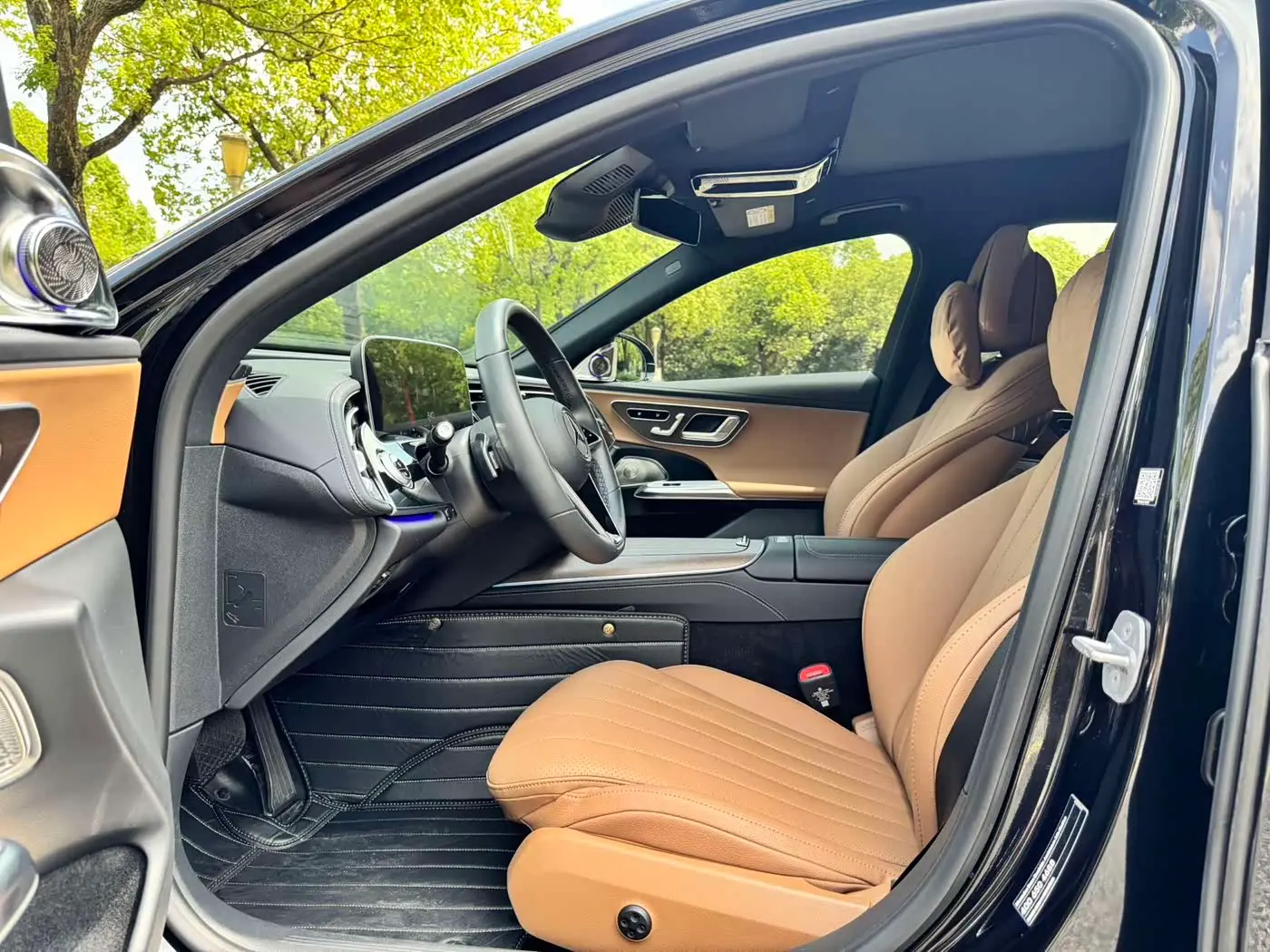 Mercedes-Benz E-Class 2025 — Şəkil 12/19