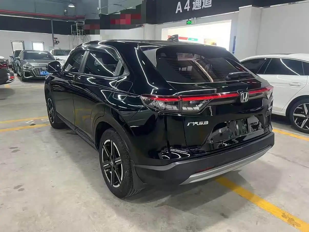 Honda Vezel 2023 — Фото 9/10