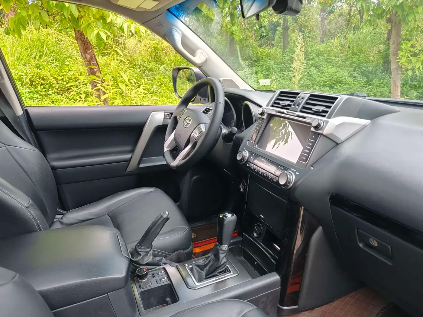 Toyota Prado 2017 — Photo 17/20