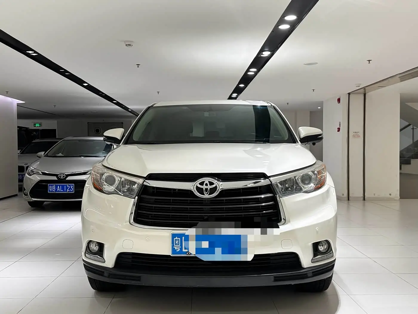 Toyota Highlander 2016 — Photo 5/17