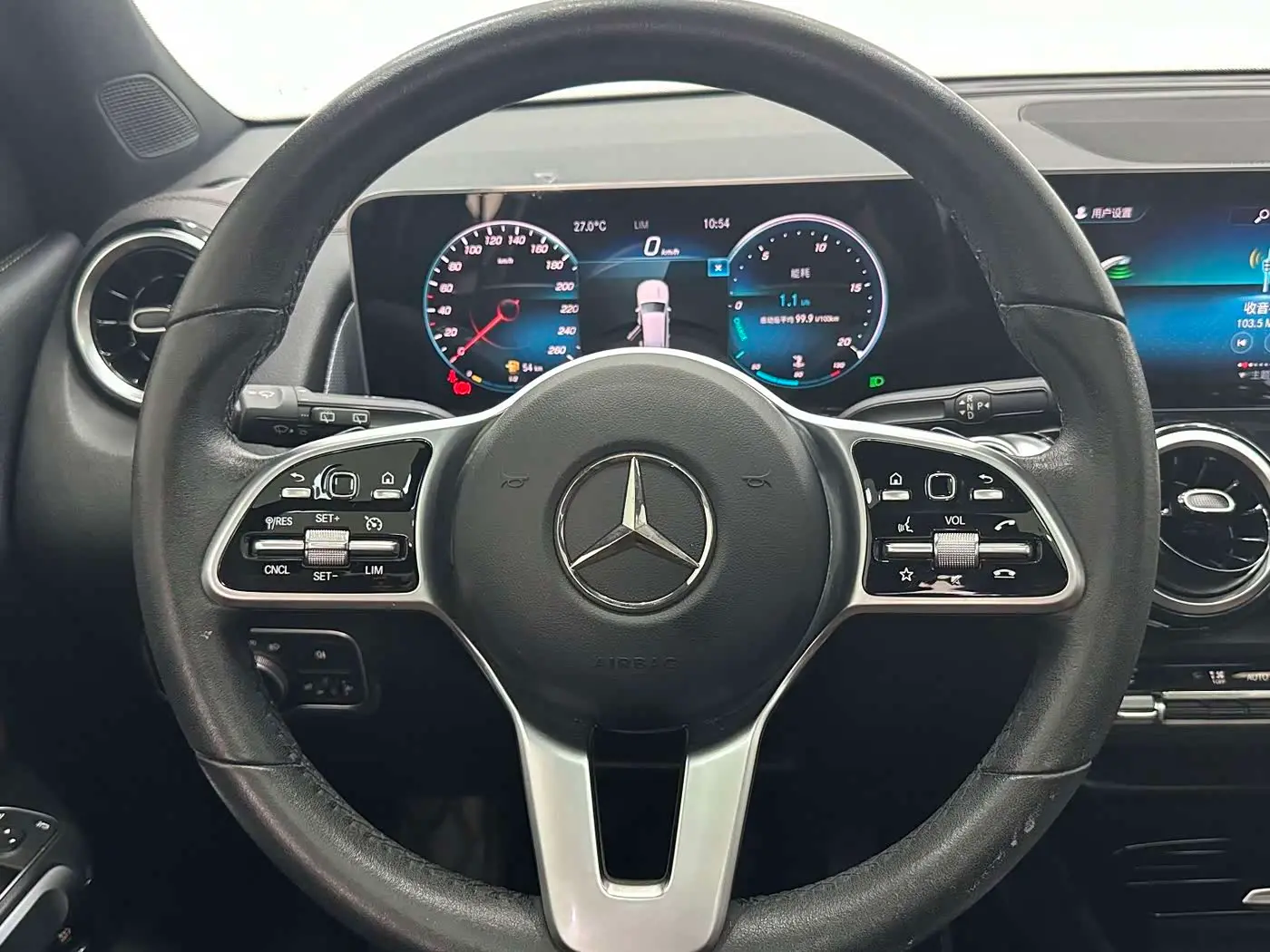 Mercedes-Benz GLB 2020 — Фото 11/19