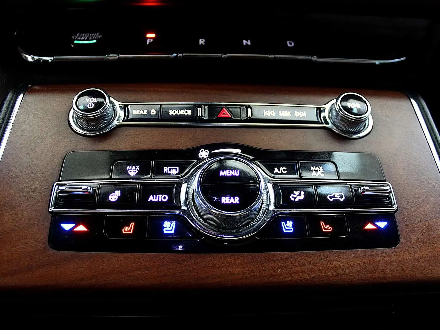 Lincoln Aviator 2021 — Photo 13/18