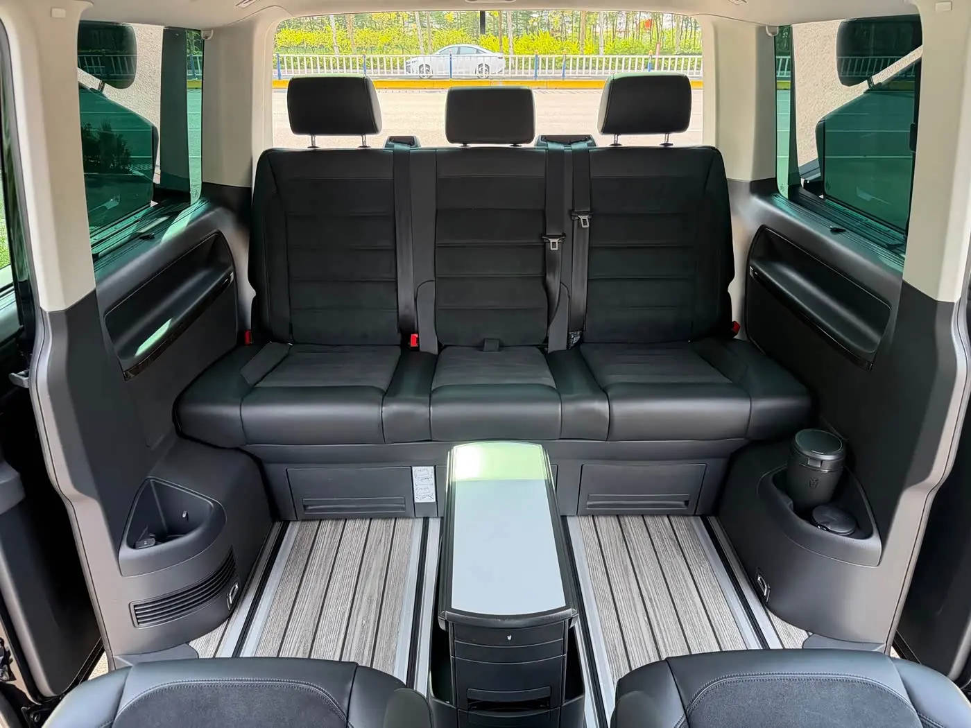 Volkswagen Multivan 2019 — Şəkil 13/20