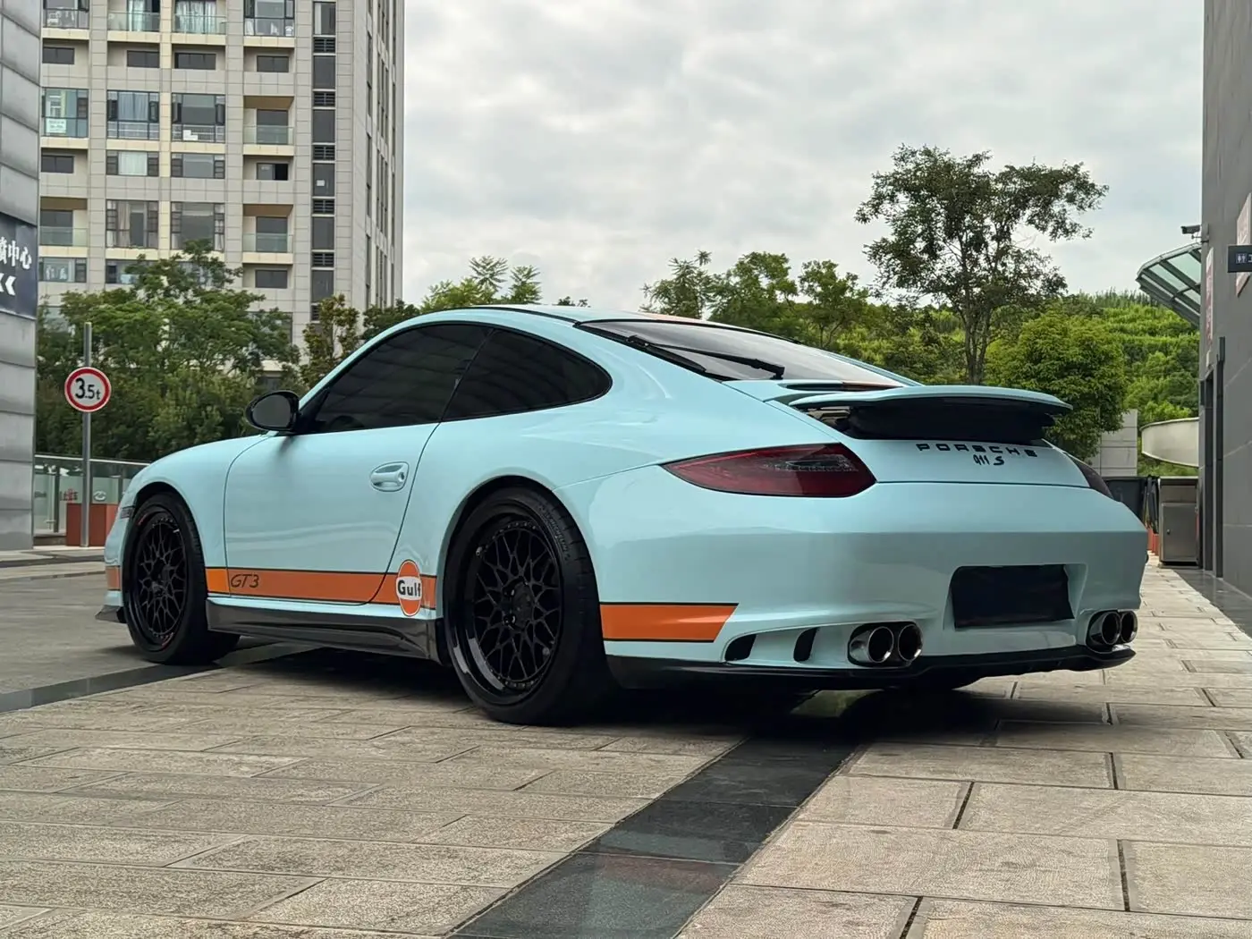 Porsche 911 2010 — Photo 2/20