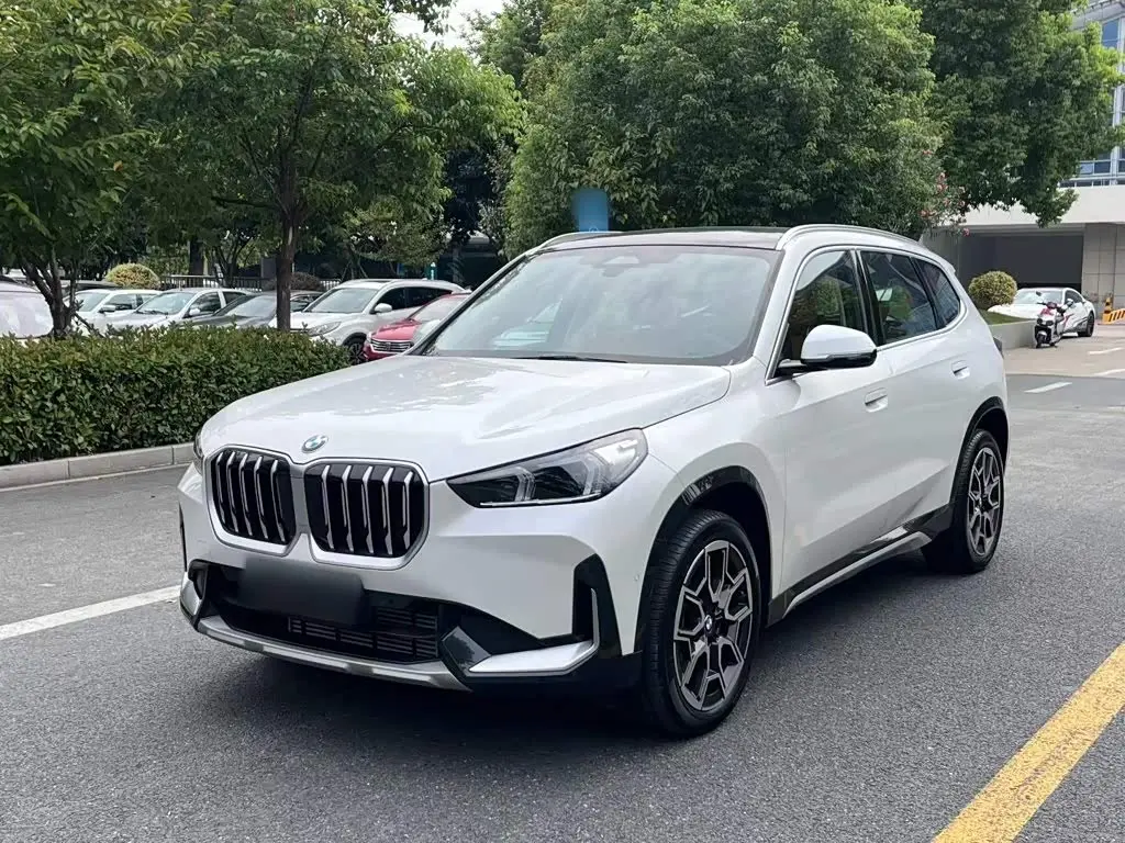 BMW X1 2025 — Фото 1/20