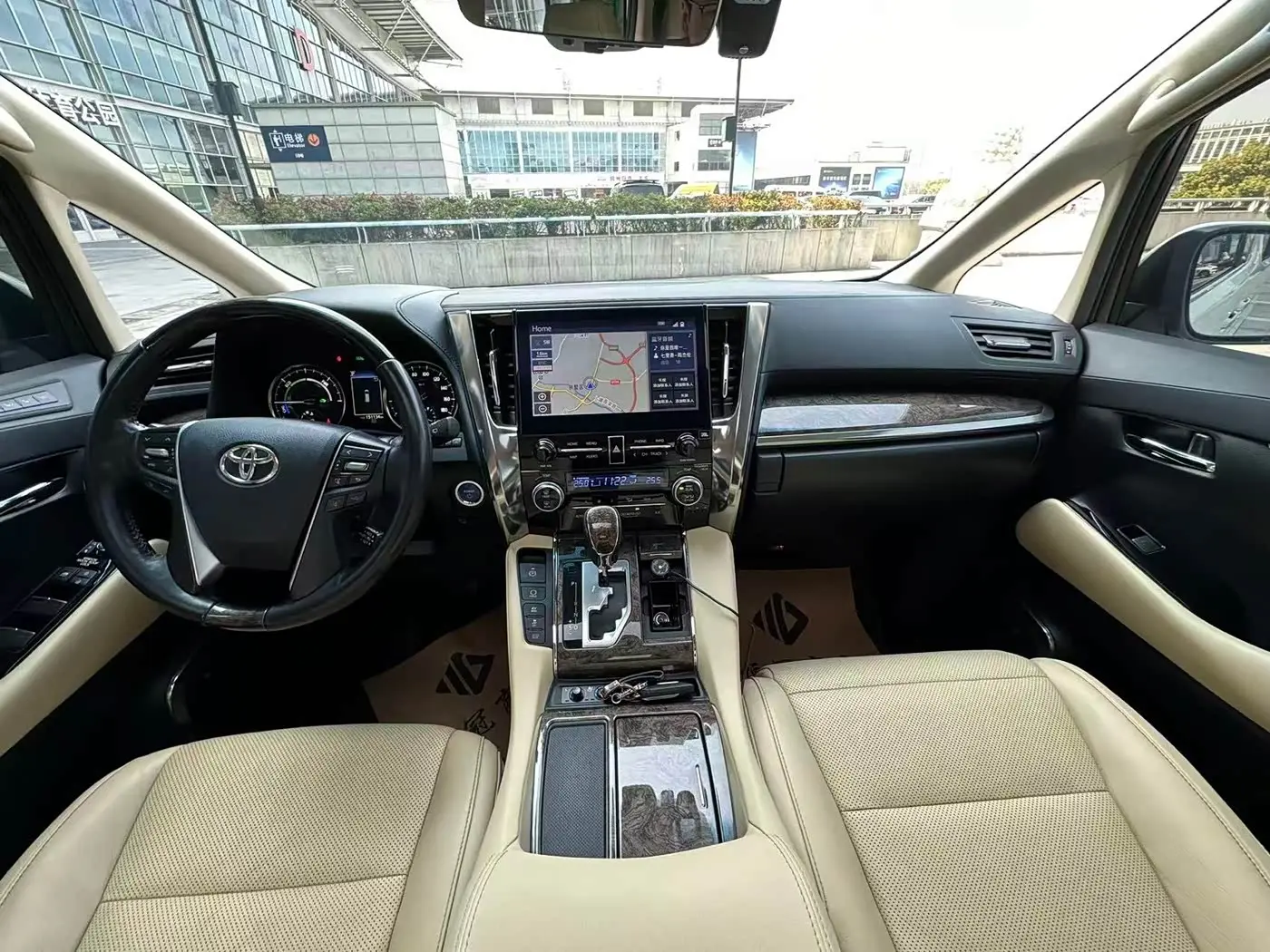 Toyota Vellfire 2021 — Photo 12/14