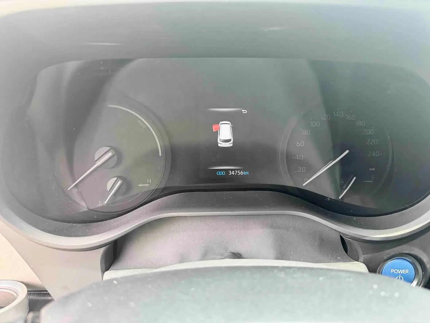Toyota Granvia 2024 — Photo 4/9