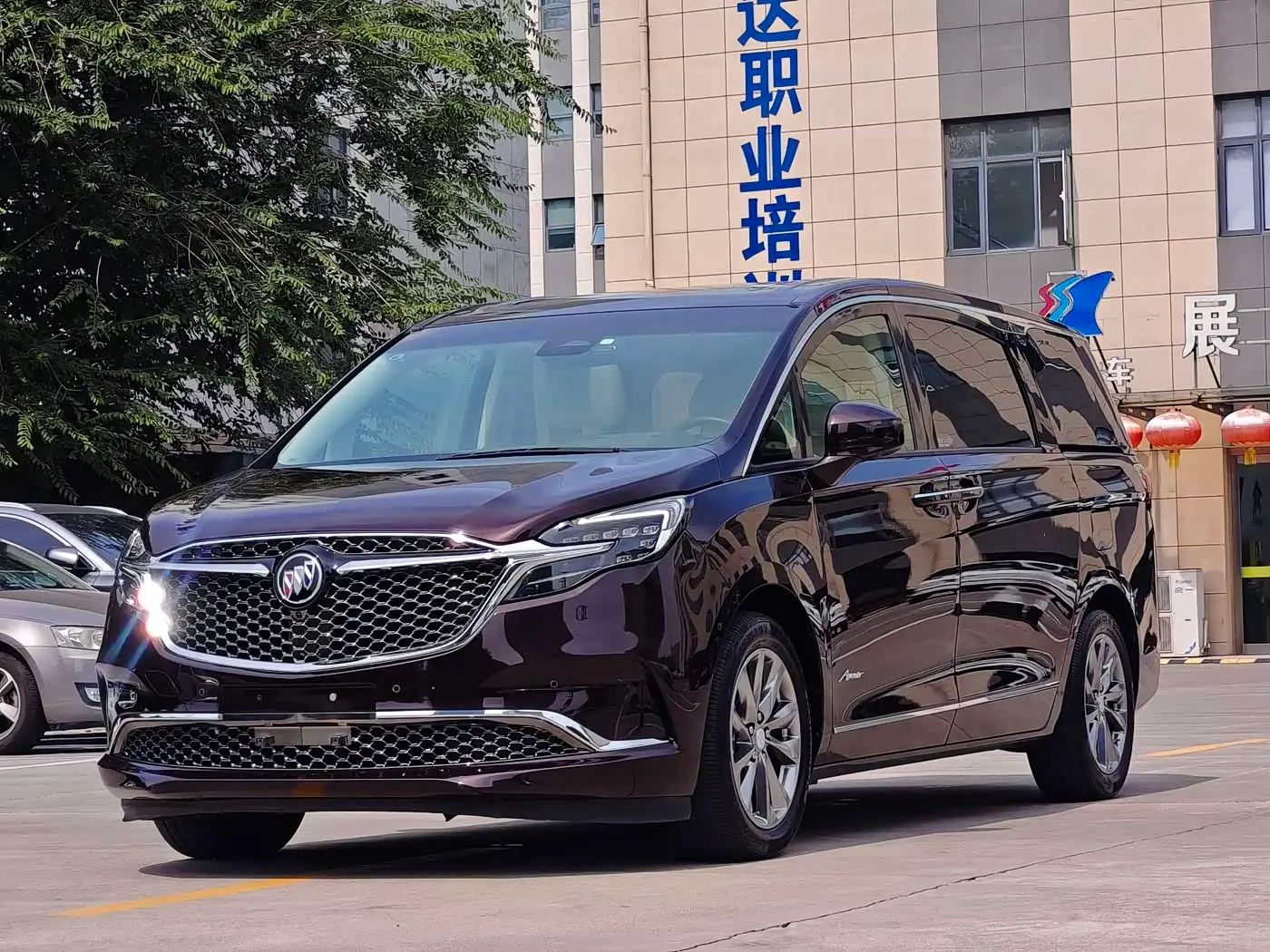 Buick GL8, 2021
