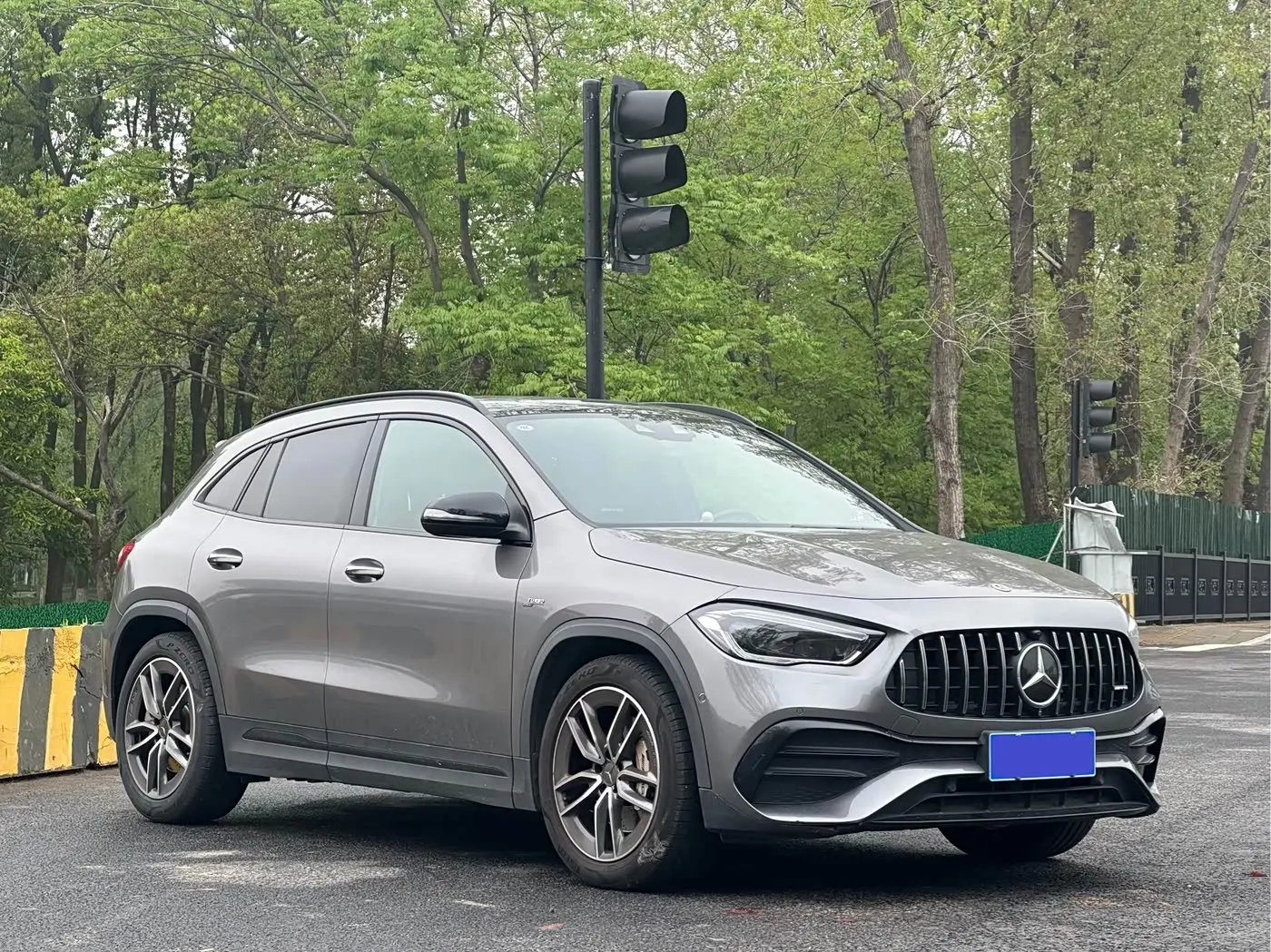 Mercedes-Benz GLA AMG 2021 — Фото 3/19
