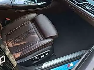 BMW 7 Series 2017 — Şəkil 13/15