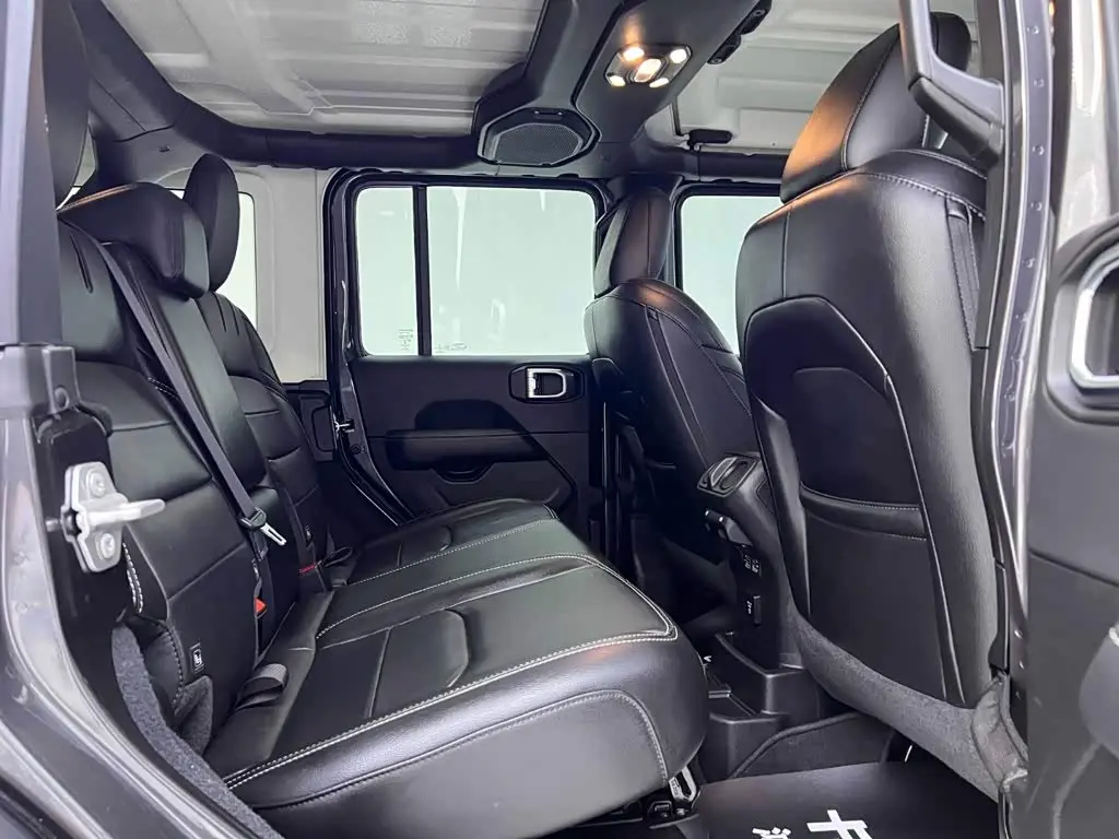 Jeep Wrangler 4xe 2022 — Фото 20/20