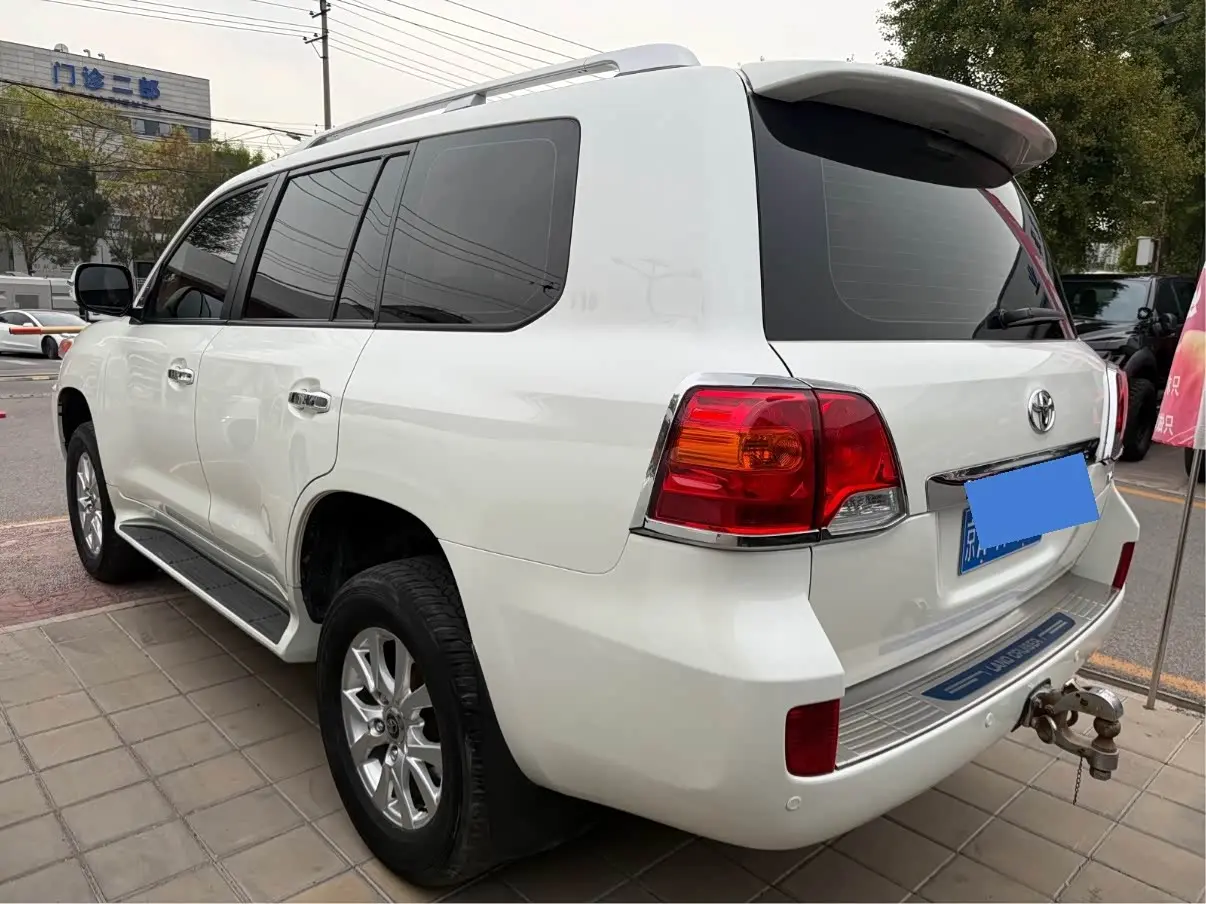 Toyota Land Cruiser 2016 — Фото 14/14