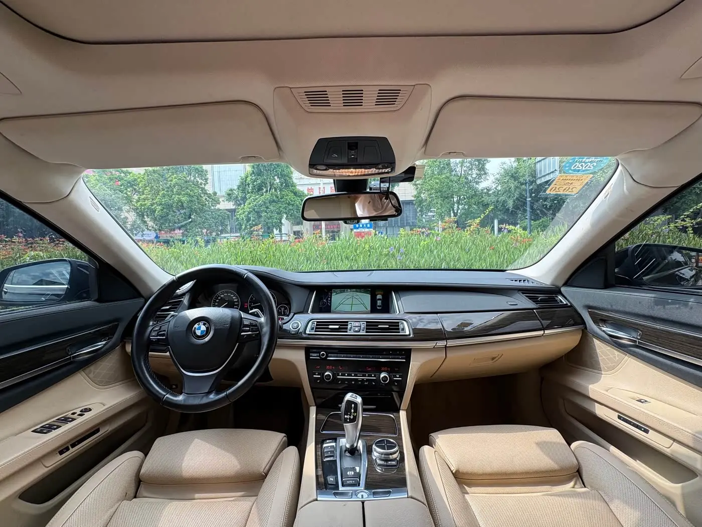 BMW 7 Series 2014 — Photo 12/17