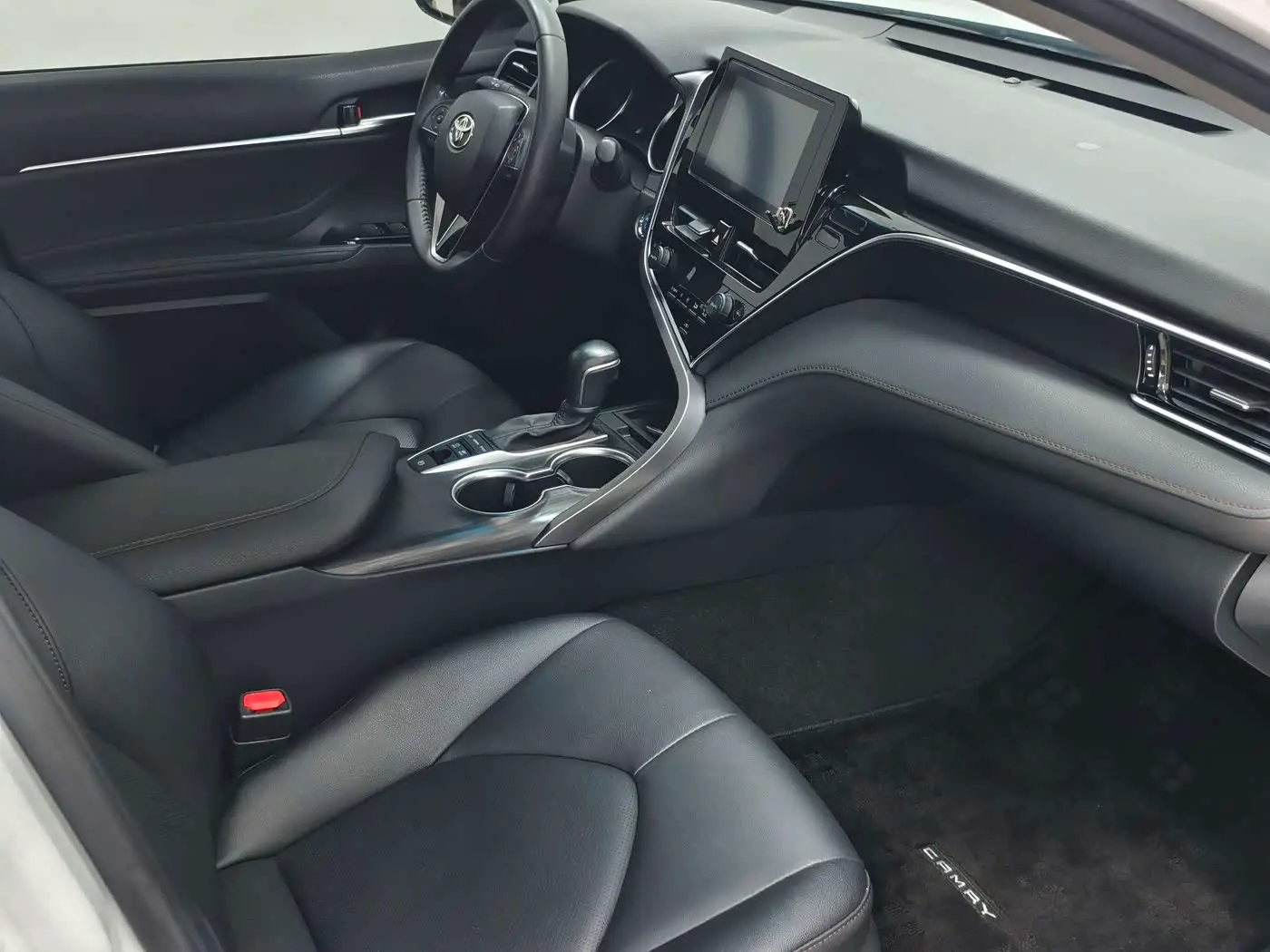 Toyota Camry 2022 — Фото 17/20