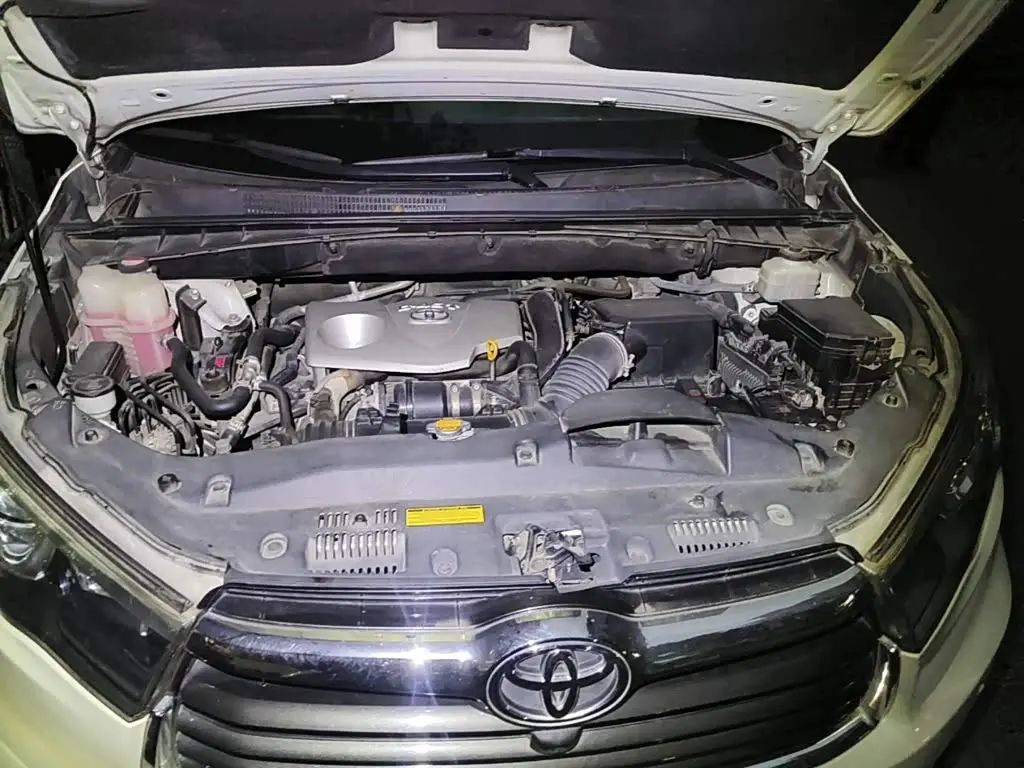 Toyota Highlander 2016 — Фото 3/13