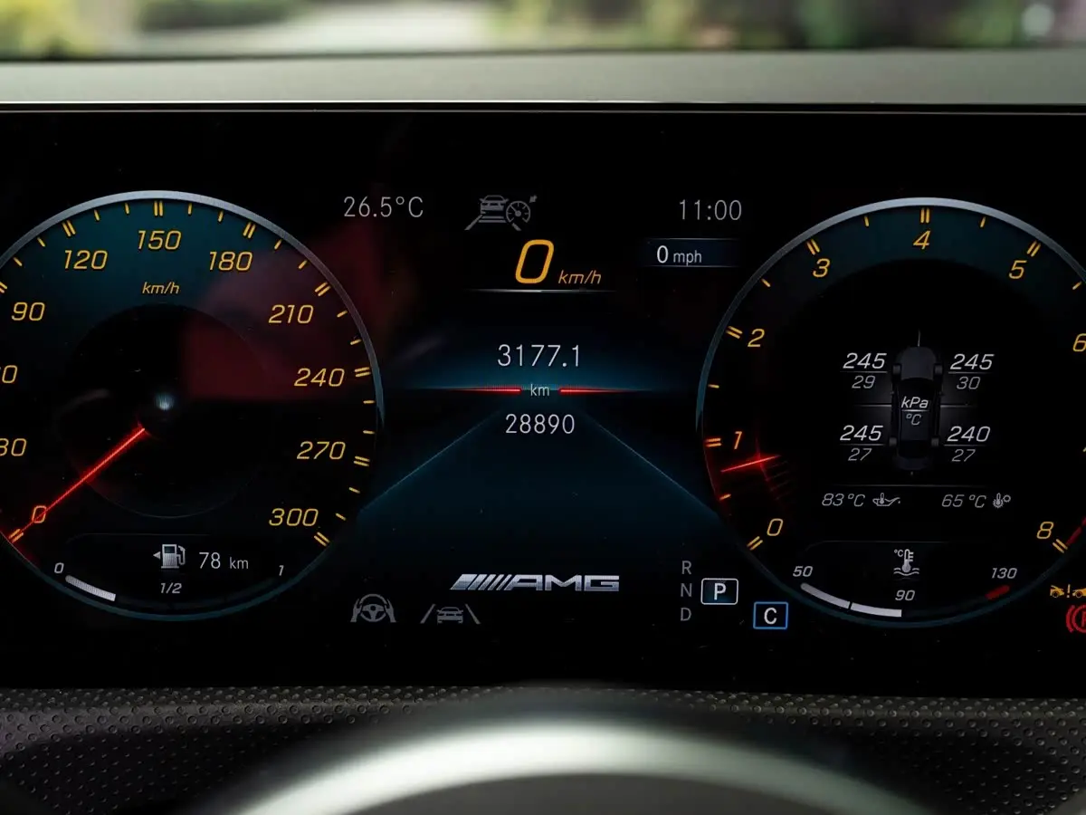 Mercedes-Benz CLA AMG 2023 — Фото 8/10