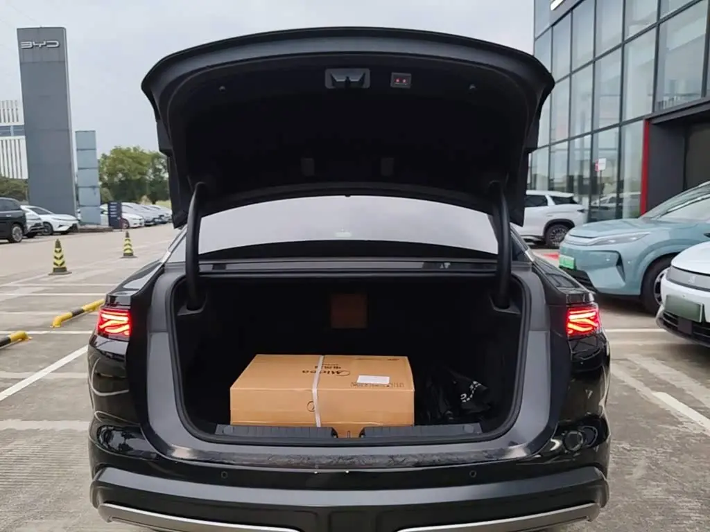 BYD Han L 2025 — Şəkil 19/20