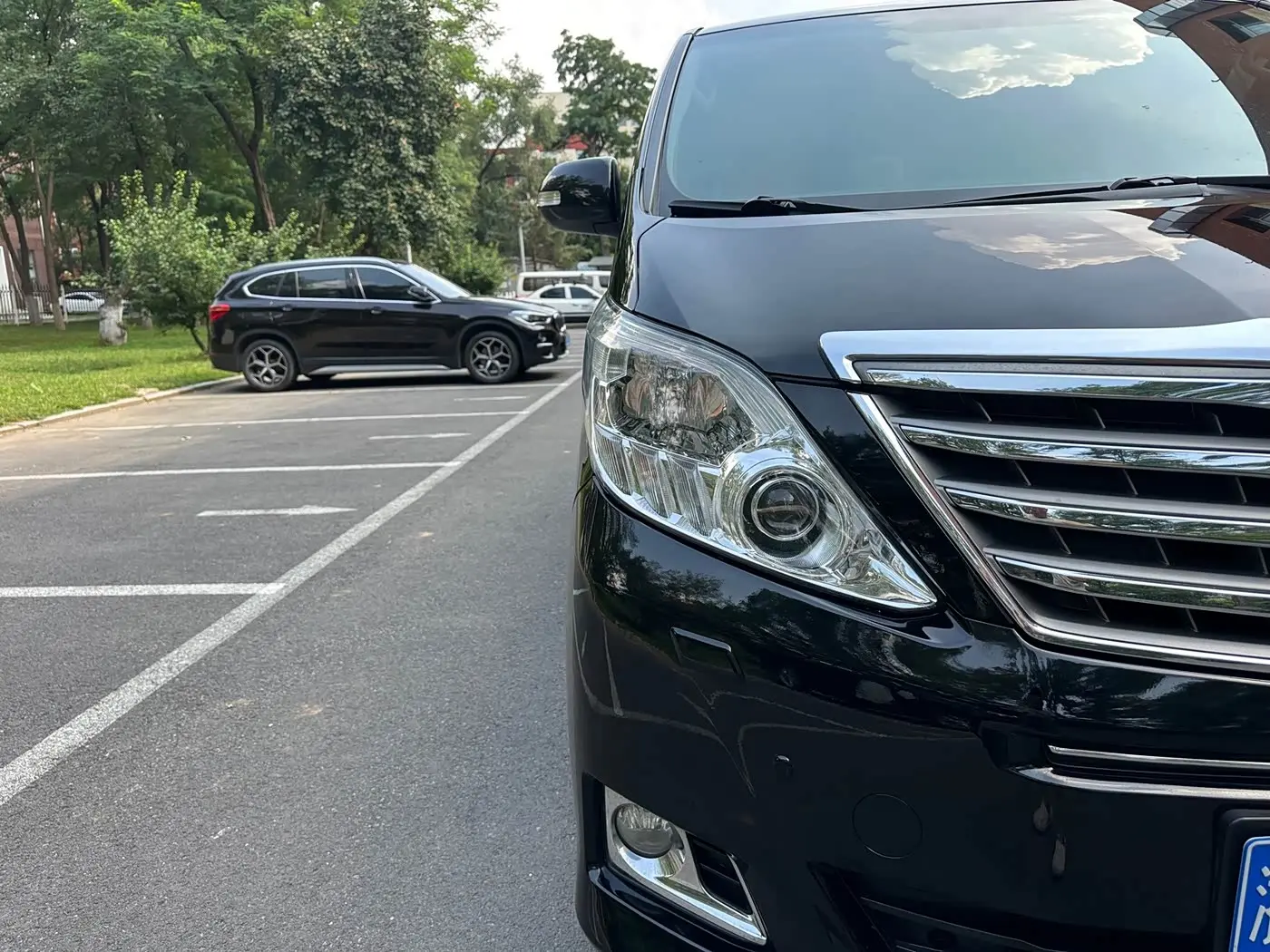 Toyota Alphard 2014 — Photo 11/20