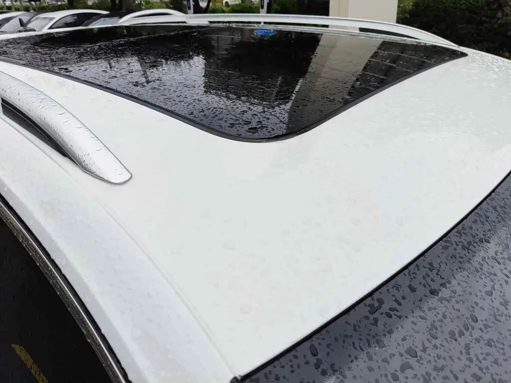 Volkswagen Tiguan L PHEV 2024 — Photo 6/13
