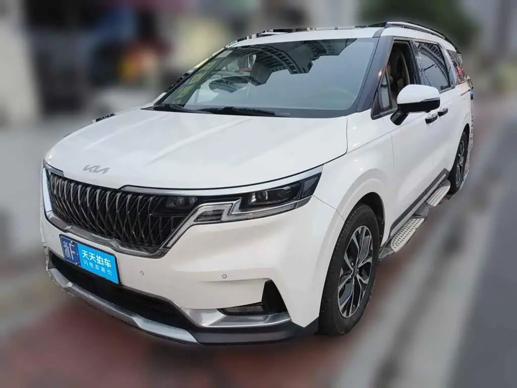 Kia Carnival 2022 — Фото 1/13