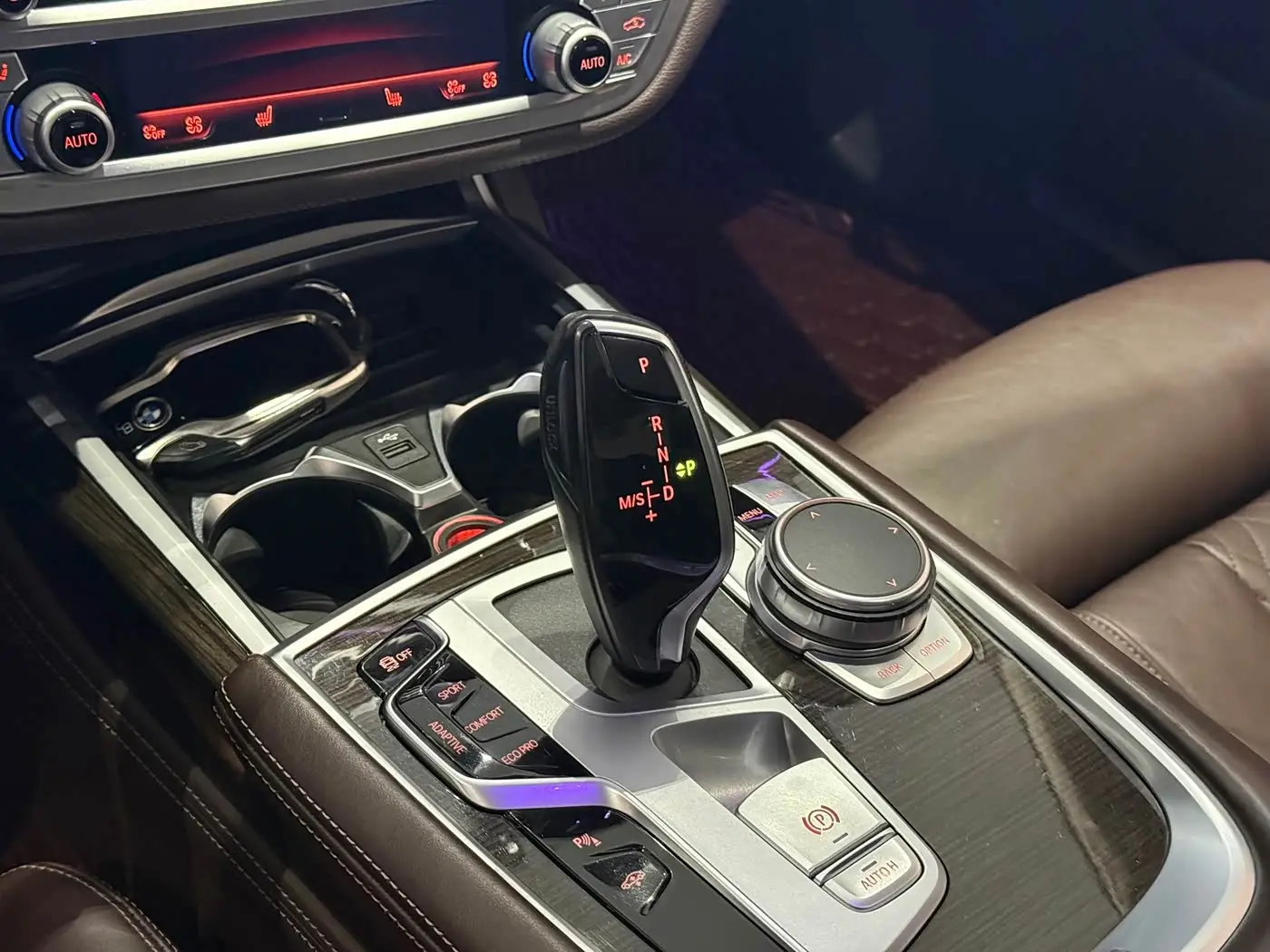 BMW 7 Series 2020 — Photo 9/18