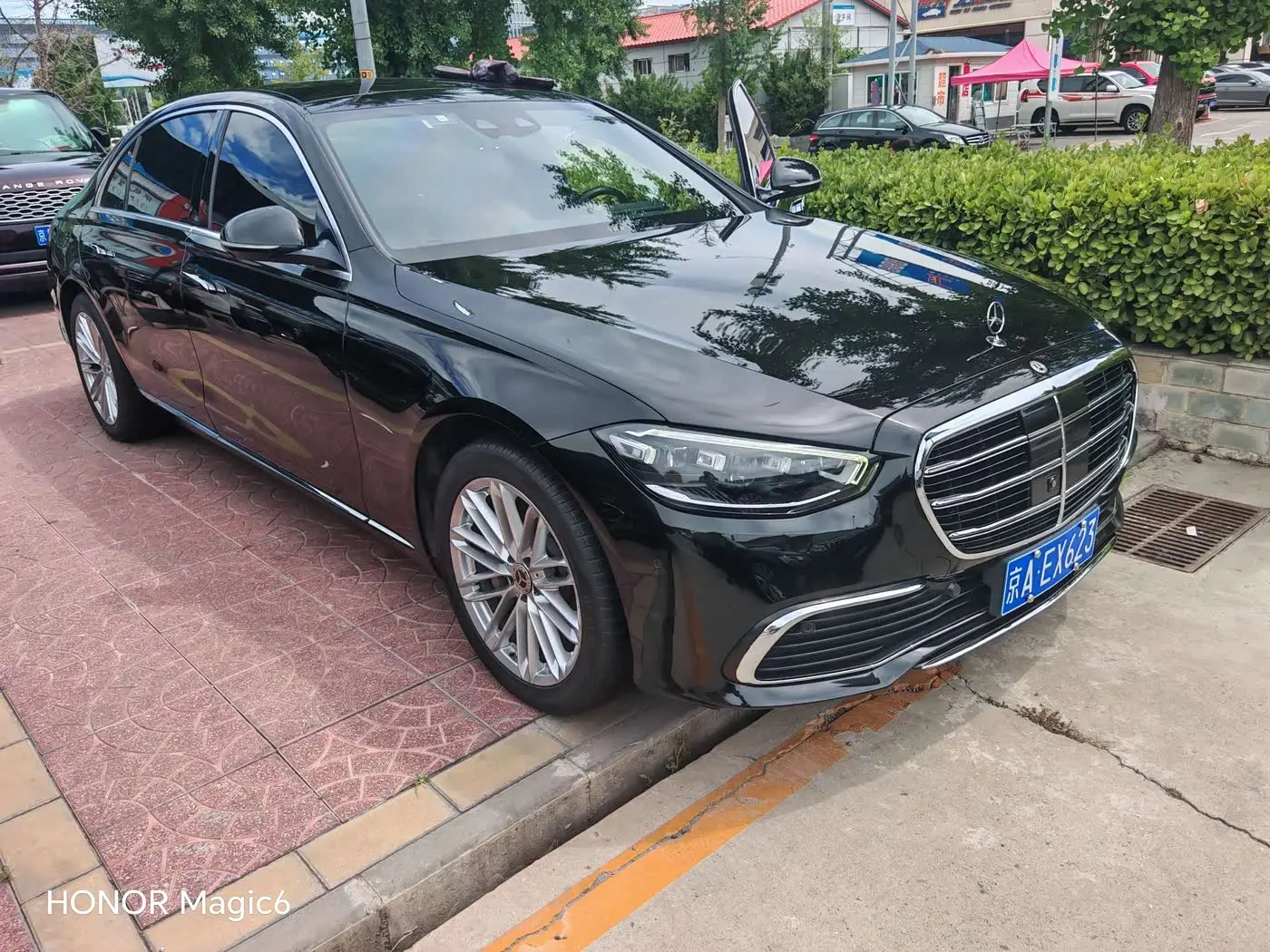 Mercedes-Benz S-Class 2021 — Photo 2/20
