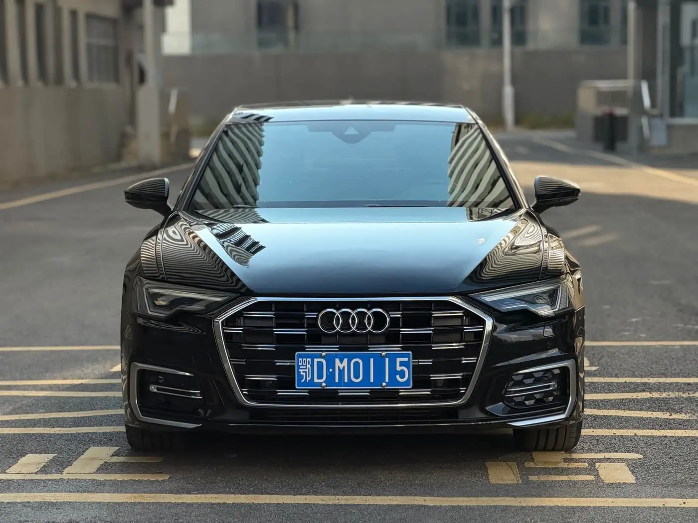 Audi A6L 2022 — Фото 2/9