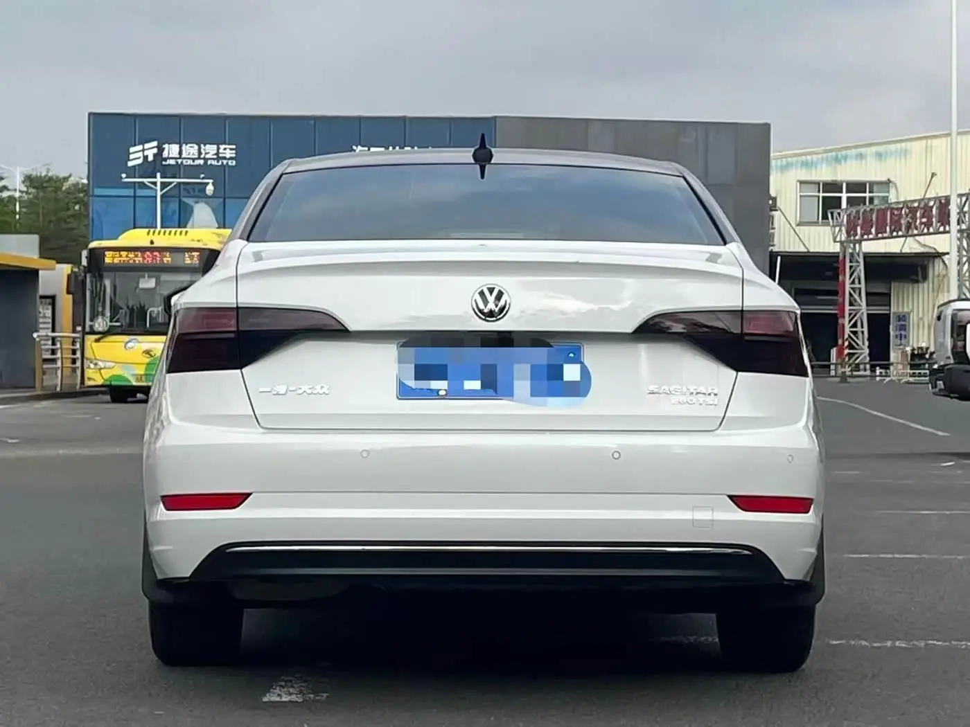 Volkswagen Sagitar 2022 — Photo 8/9