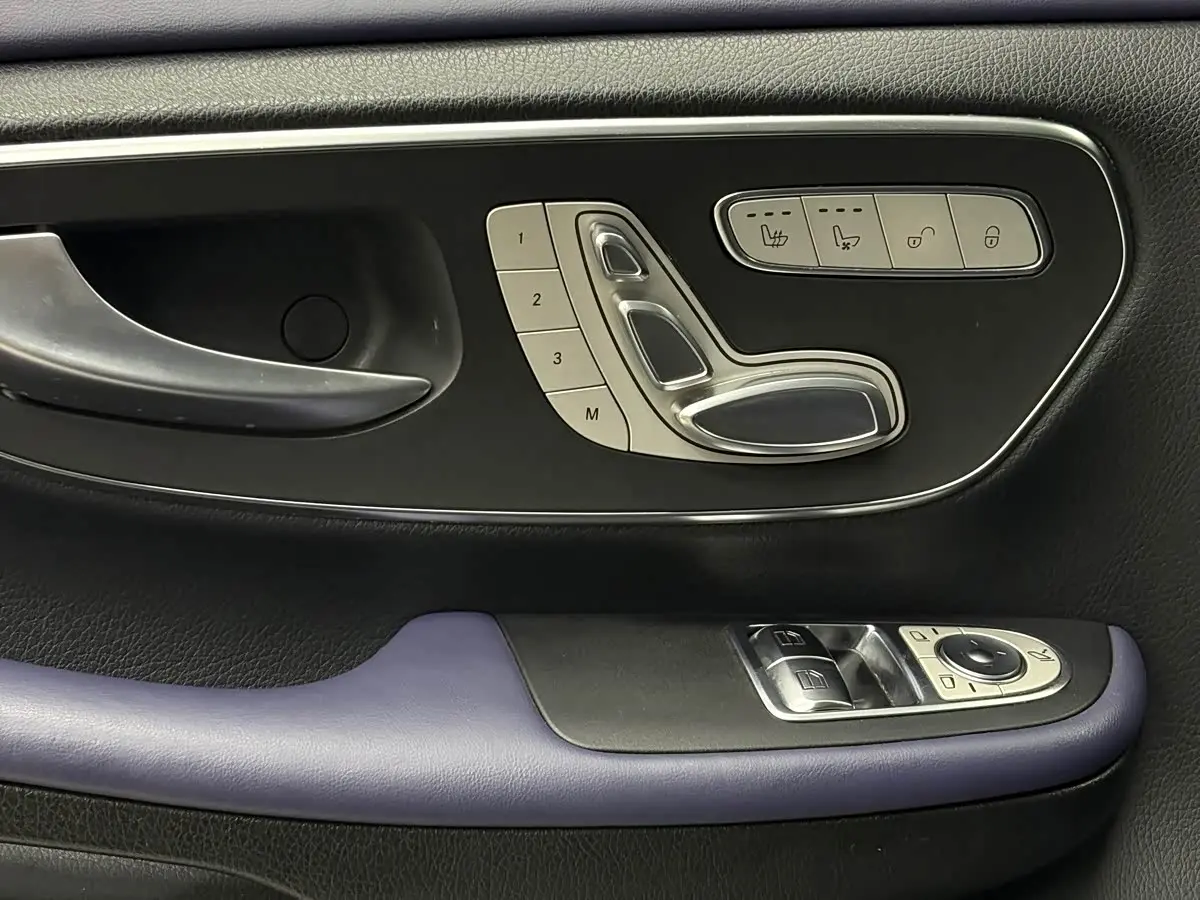 Mercedes-Benz V-Class 2020 — Şəkil 15/20